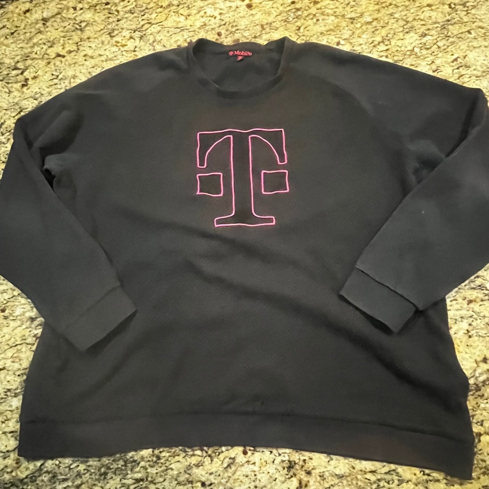 T-Mobile Employee Men 2XL Black Magenta Logo Crewneck Sweatshirt Raglan Pullover